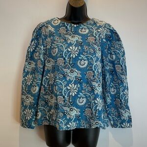 Mille Resort & Travel Blue Floral Long Sleeve Cotton Top
